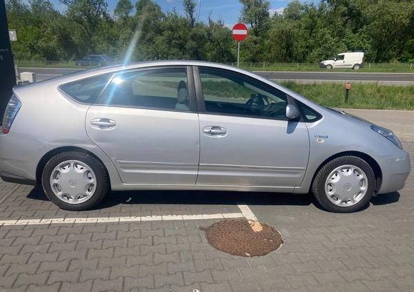 Toyota Prius cena 34500 przebieg: 40100, rok produkcji 2008 z Kraków małe 56